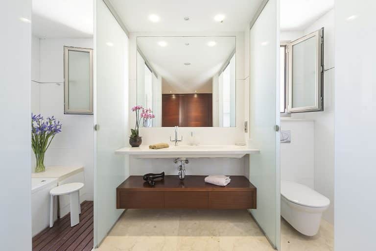 Bathrooms In Majestic Holiday Estate In Calvia