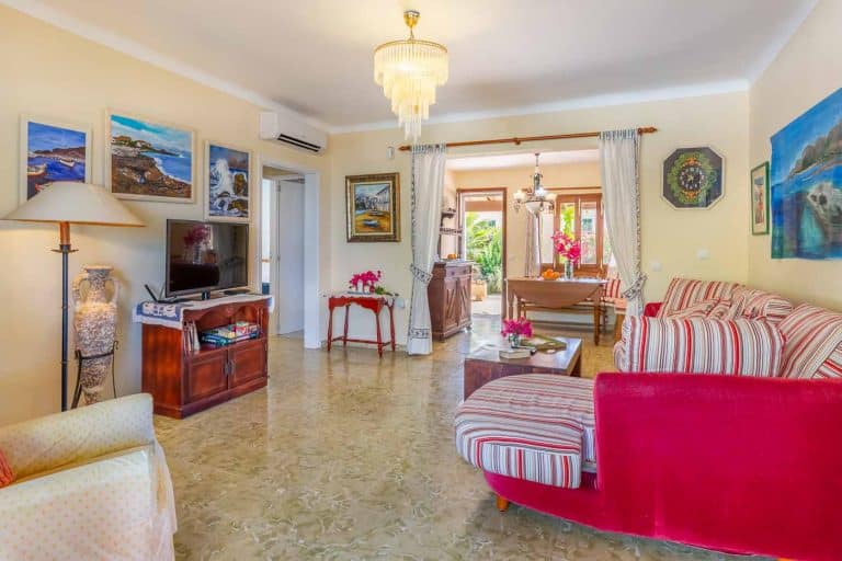 Living Area In Cottage 50 M From The Beach