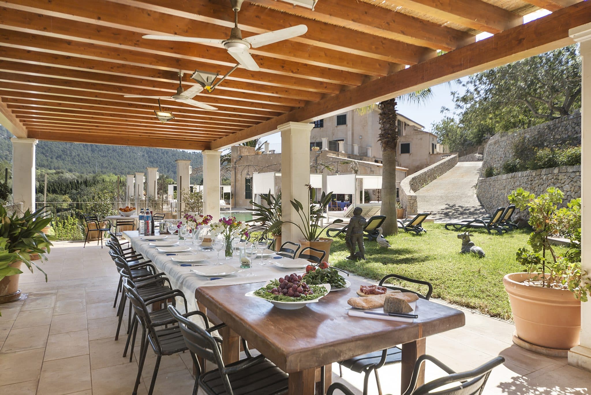 Outdoor Dining In Majestic Holiday Estate In Calvia